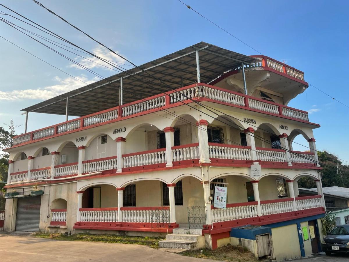 Arnold'S Guest House San Ignacio Buitenkant foto