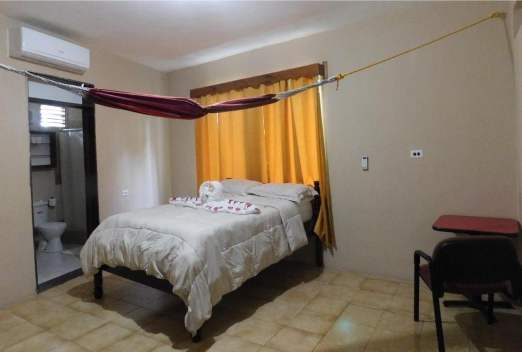 Arnold'S Guest House San Ignacio Buitenkant foto