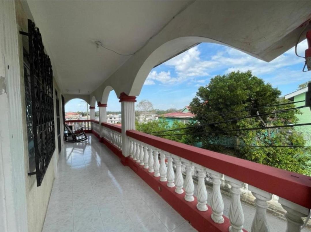 Arnold'S Guest House San Ignacio Buitenkant foto